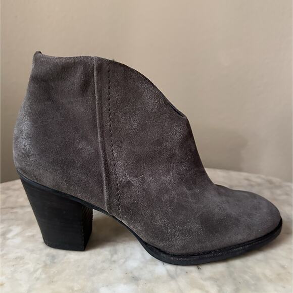 Paul Green NEW US 7, UK 4.5, Women’s Dark Grey Suede Delgado Stacked Heel - Picture 3 of 16